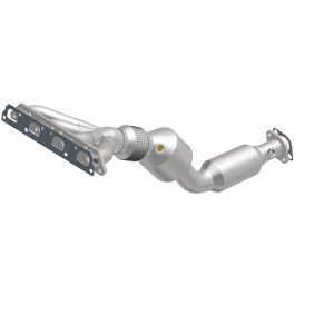 Mini Cooper Catalytic Converter - Magnaflow - California Grade CARB Compliant Direct-Fit - `07-`08